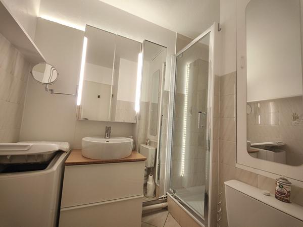 A louer à l'année en meublé La Grande Motte 2 pièce(s) 25.76 m2