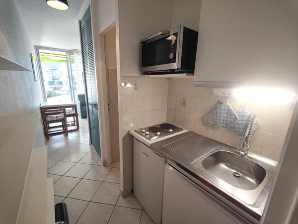 A louer à l'année en meublé La Grande Motte 2 pièce(s) 25.76 m2