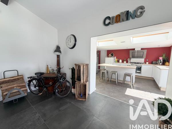Maison à vendre 6 pièces 144 m² Périgny