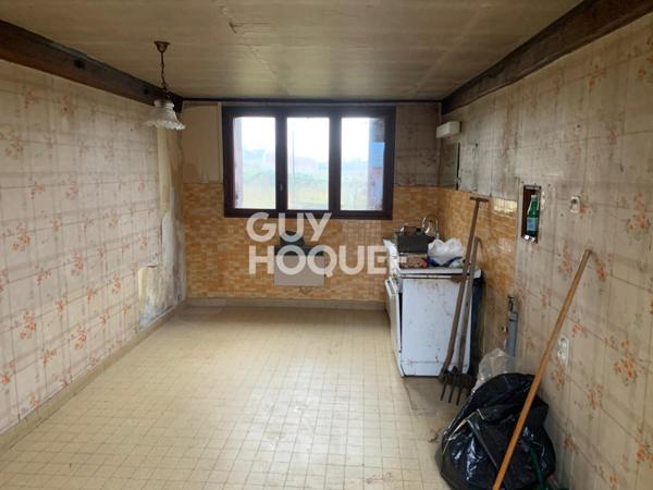 Neuville aux Bois - Fermette avec dépendances à rénover