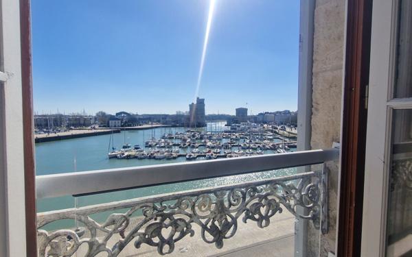 Appartement à vendre    3 pièces • 79 m2 La Rochelle