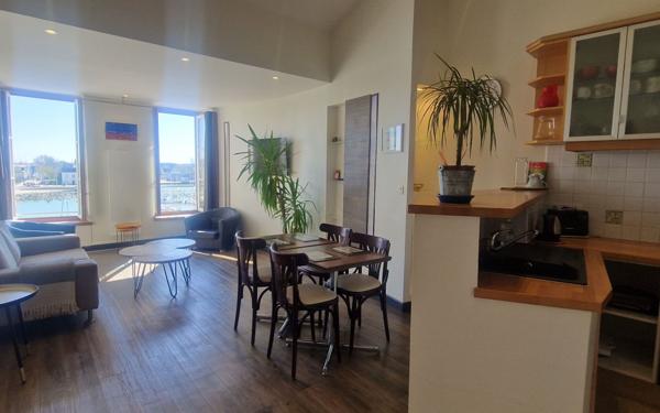 Appartement à vendre    3 pièces • 79 m2 La Rochelle