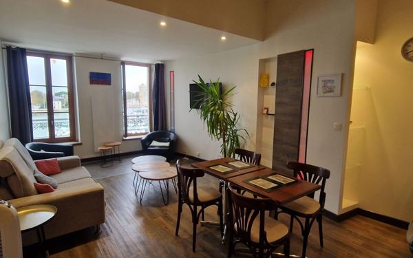 Appartement à vendre    3 pièces • 79 m2 La Rochelle