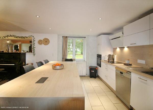 Maison à vendre    7 pièces • 166 m2 Labaroche