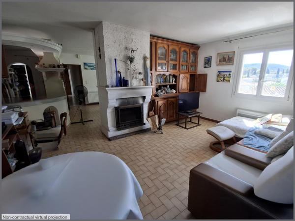 beau potentiel pour cet villa composée de 3 logements