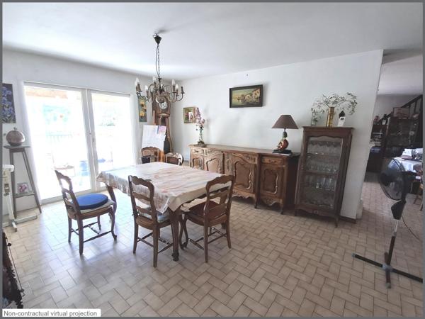 beau potentiel pour cet villa composée de 3 logements