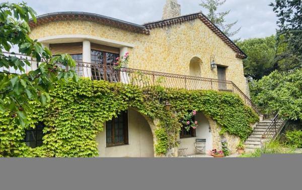 Vente Maison RÉSIDENTIELLE à rafraîchir Vaison-la-romaine   