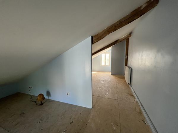 Maison à vendre 79 632 € Ahun 5 p 151 m² DPE G