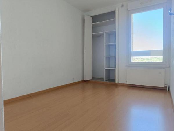 Appartement Fos Sur Mer 3 pièce(s) 77m2 Balcon et loggia