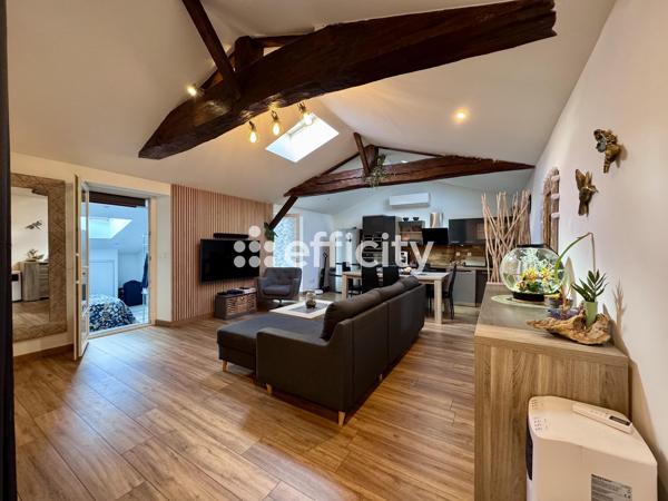 Maison
         5 pièces
        - 179 m²