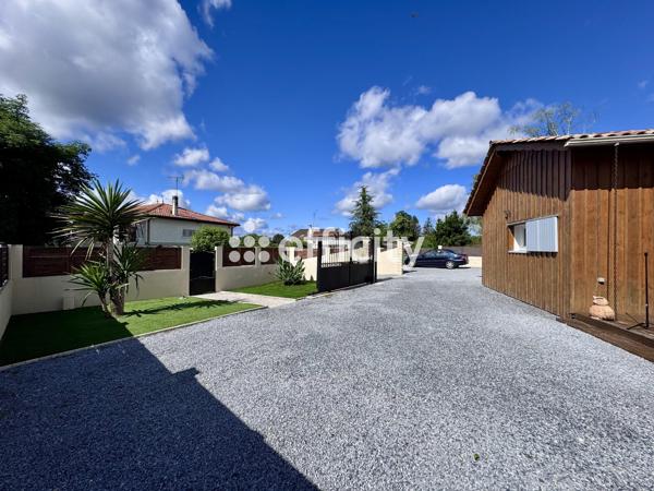 Maison
         5 pièces
        - 179 m²
