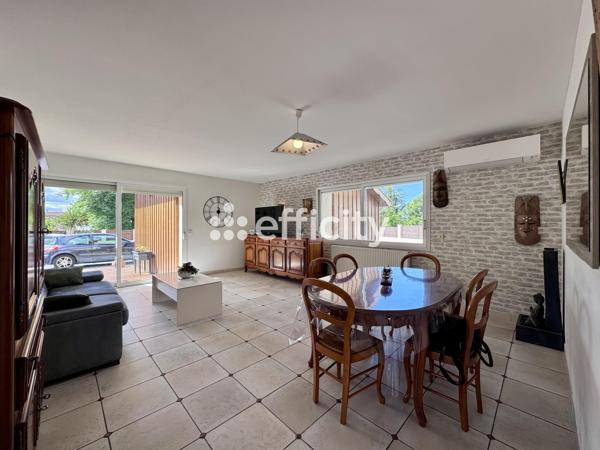 Maison
         5 pièces
        - 179 m²