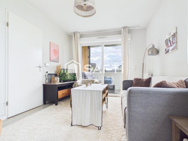 T2 lumineux avec terrasse et parking