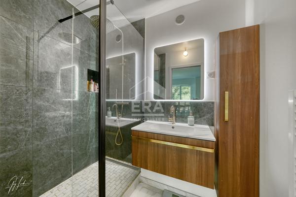Ville-d'Avray - Duplex 4 pièces, terrasse 30 m² plein sud, double parking - Bien rare