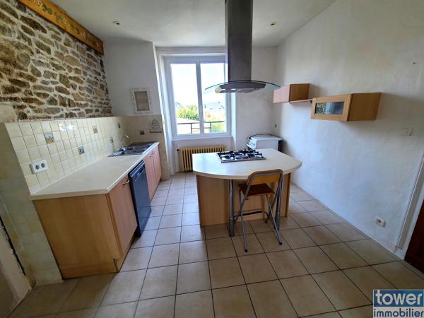 Maison
                                                                                                                                                                                                                                                                                                                        6 pièce(s)                                                                                                                                                                                                          3 chambre(s)                                                                                                                                                                                                          118  m²