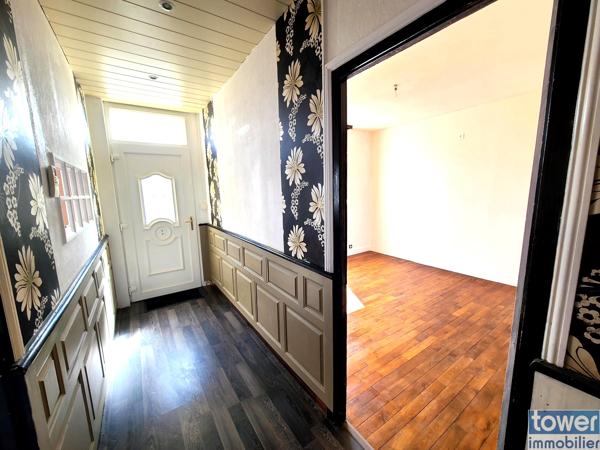 Maison
                                                                                                                                                                                                                                                                                                                        6 pièce(s)                                                                                                                                                                                                          3 chambre(s)                                                                                                                                                                                                          118  m²