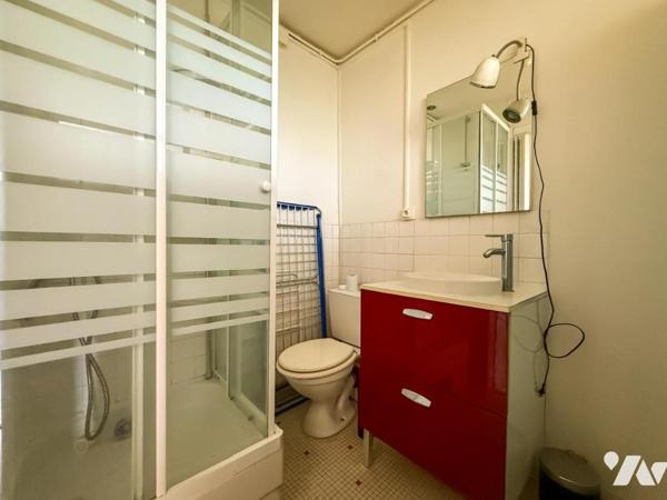 NANTES GRASLIN - CAMBRONNE - Studio de 25 m² au 5ème et dernier étage