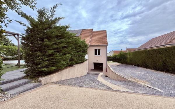 Maison à vendre    5 pièces • 122,54 m2 Fénay