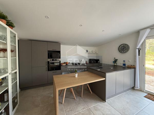 A VENDRE 83470 SAINT MAXIMIN LA SAINTE BAUME MAISON PLAIN PIED T3 DE 80M² SUR 2100M² DE TERRAIN