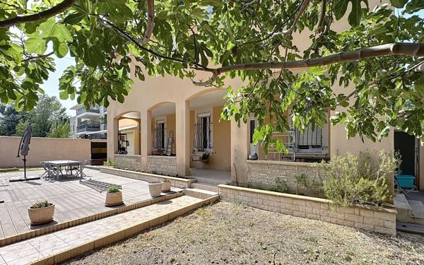 Maison à vendre    5 pièces • 135 m2 Avignon