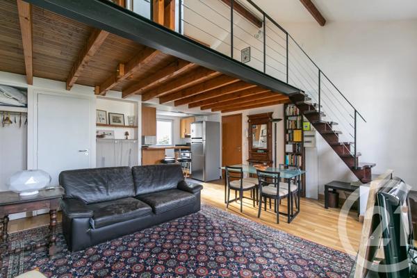 Immeuble à vendre  245 m 2   JOINVILLE LE PONT  - 94