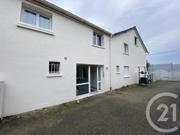 Immeuble à vendre  245 m 2   JOINVILLE LE PONT  - 94