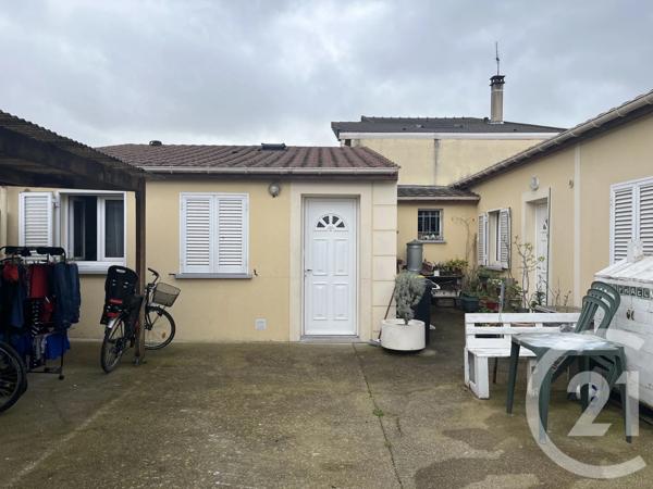 Immeuble à vendre  245 m 2   JOINVILLE LE PONT  - 94
