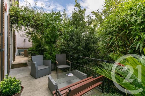 Immeuble à vendre  245 m 2   JOINVILLE LE PONT  - 94