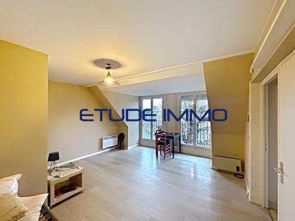 STUDIO A VENDRE - LILLE VIEUX LILLE - 32.09 m 2 - 66 000 €