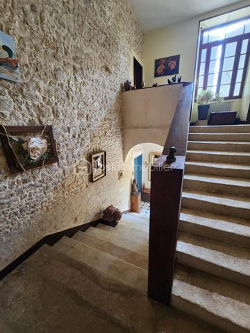 Maison en pierre de 250 m²