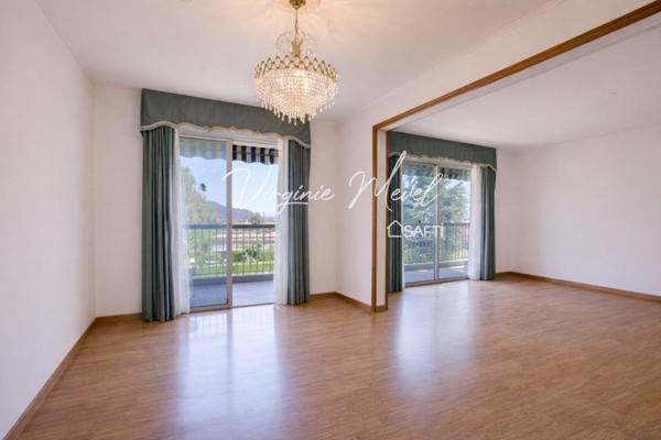 Nice Saint Antoine de Ginestière 3/4 pièces 91m2 dernier étage vue mer à rénover