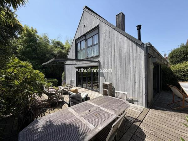 Vente                                                      Maison
                        
                     7 pièces                      170 m2                     à Sucy-en-Brie