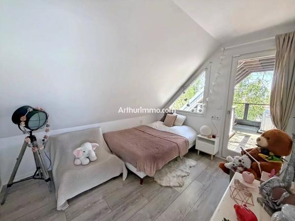 Vente                                                      Maison
                        
                     7 pièces                      170 m2                     à Sucy-en-Brie
