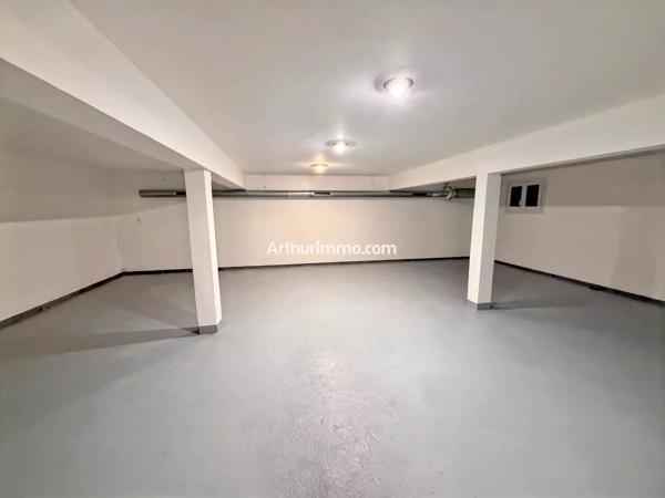 Vente                                                      Maison
                        
                     7 pièces                      170 m2                     à Sucy-en-Brie