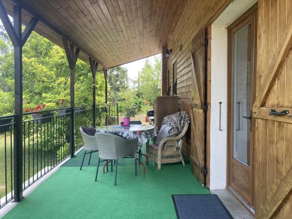 A 10 min AMBERIEU EN BUGEY - Villa T7 de 208 m² sur terrain de 1 244 m² Jujurieux (01640)