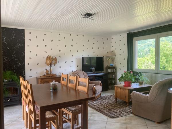 A 10 min AMBERIEU EN BUGEY - Villa T7 de 208 m² sur terrain de 1 244 m² Jujurieux (01640)