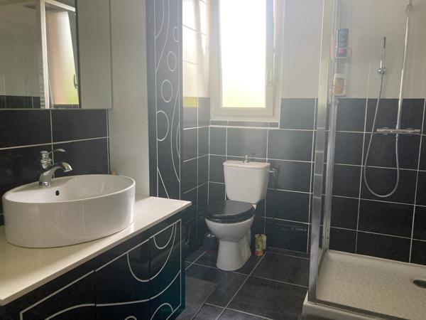 A 10 min AMBERIEU EN BUGEY - Villa T7 de 208 m² sur terrain de 1 244 m² Jujurieux (01640)