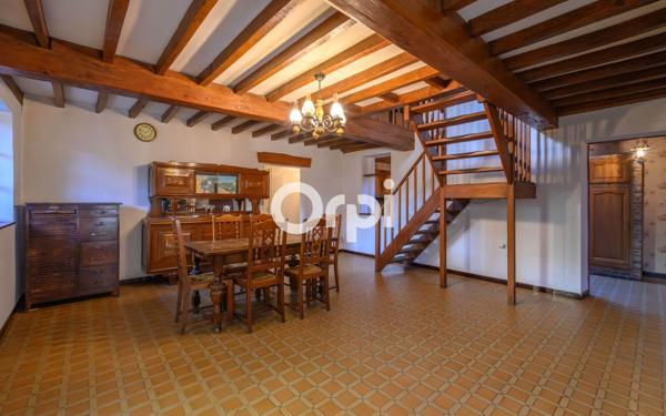 Maison à vendre    5 pièces •  Leers