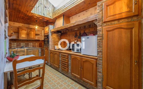 Maison à vendre    5 pièces •  Leers