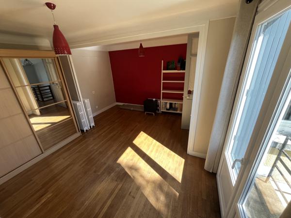 Poitiers (86000) POITIERS HAUTEURS OUEST BELLE MAISON DE VILLE POITEVINE DE 121 M2 AVEC JARDIN 500 M2