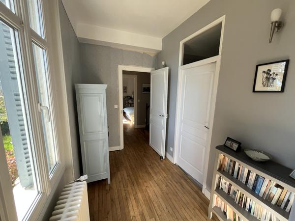 Poitiers (86000) POITIERS HAUTEURS OUEST BELLE MAISON DE VILLE POITEVINE DE 121 M2 AVEC JARDIN 500 M2