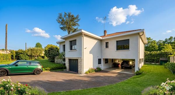 Maison non mitoyenne 164 m2 avec 5 chambres, garage double et jardin