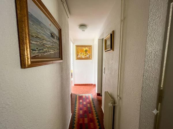 Maison non mitoyenne 164 m2 avec 5 chambres, garage double et jardin
