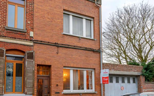 Maison à vendre    7 pièces •  Comines