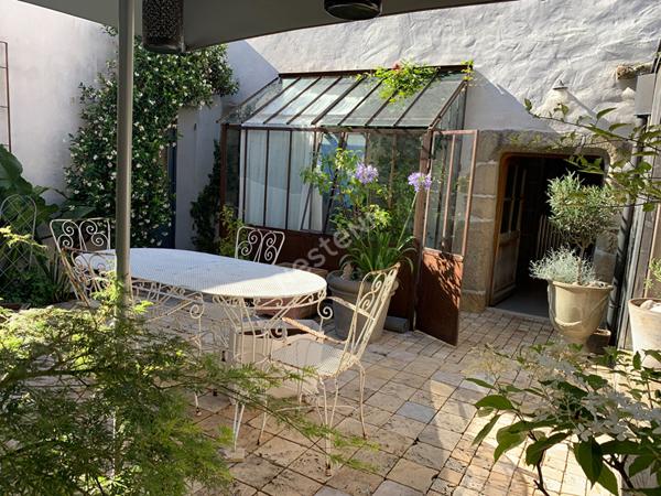 Charmante maison en pierre a vendre dans le centre-bourg de Ambon