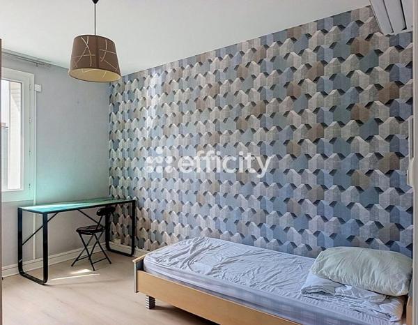 Appartement
         5 pièces
        - 68 m² Exclusivité 128 000 € *