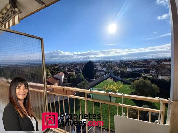 Riorges T2 bis  avec vue dégagée, balcons et garage