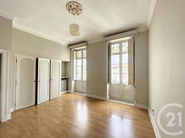 Appartement F7 à vendre  7 pièces - 200 m2 VILLENEUVE SUR LOT - 47