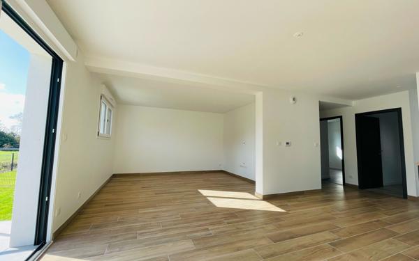 Appartement à vendre    3 pièces • 71 m2 Bischwiller