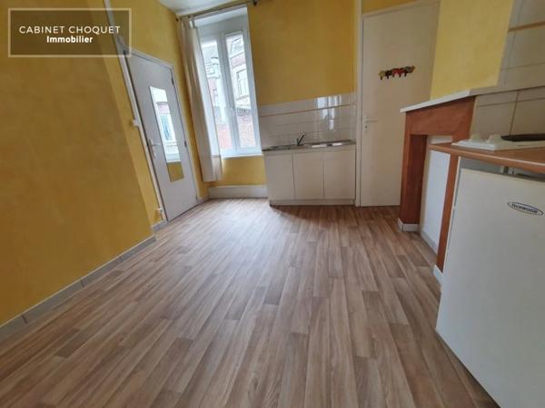 APPARTEMENT F1 A LOUER - LILLE FIVES MARBRERIE HELLEMMES - 28 m 2 - 498 € charges comprises par mois